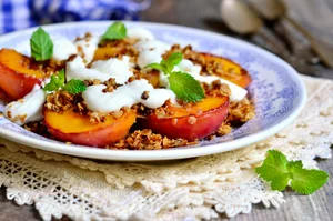 Grilled nectarines with mascarpone and granola