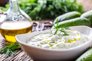 Cucumbers with horseradish dill dip