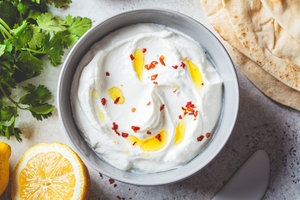 Opgeklopte feta dip