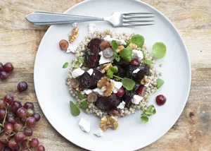 Warm buckwheat salad with beetroot and goat cheese