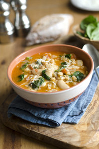 Quick parmesan bean soup with spinach