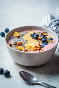 Strawberry and peanut butter smoothie bowl