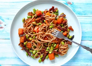 Spaghetti with pumpkin and sundried tomatoes