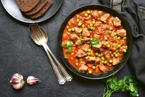 Easter lamb stew with peas