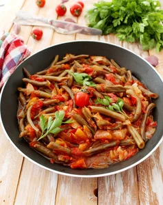 Mediterranean green beans with tomatoes