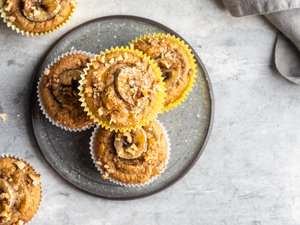 Banana and oatmeal muffins