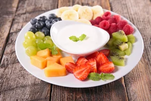 Honing ricotta dip met fruit