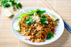 Quick vegetarian pad Thai