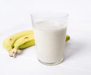 Banana smoothie with vanilla