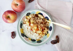 Breakfast couscous with cottage cheese and fruit