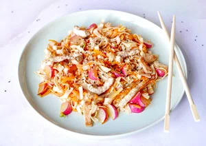 Oriental noodles with pork fillet  and radish