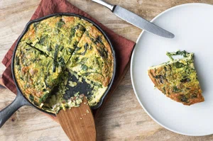 Spanish tortilla with spinach