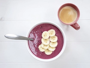 Forest fruits smoothie bowl