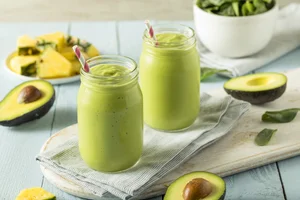 Avocado en ananas smoothie