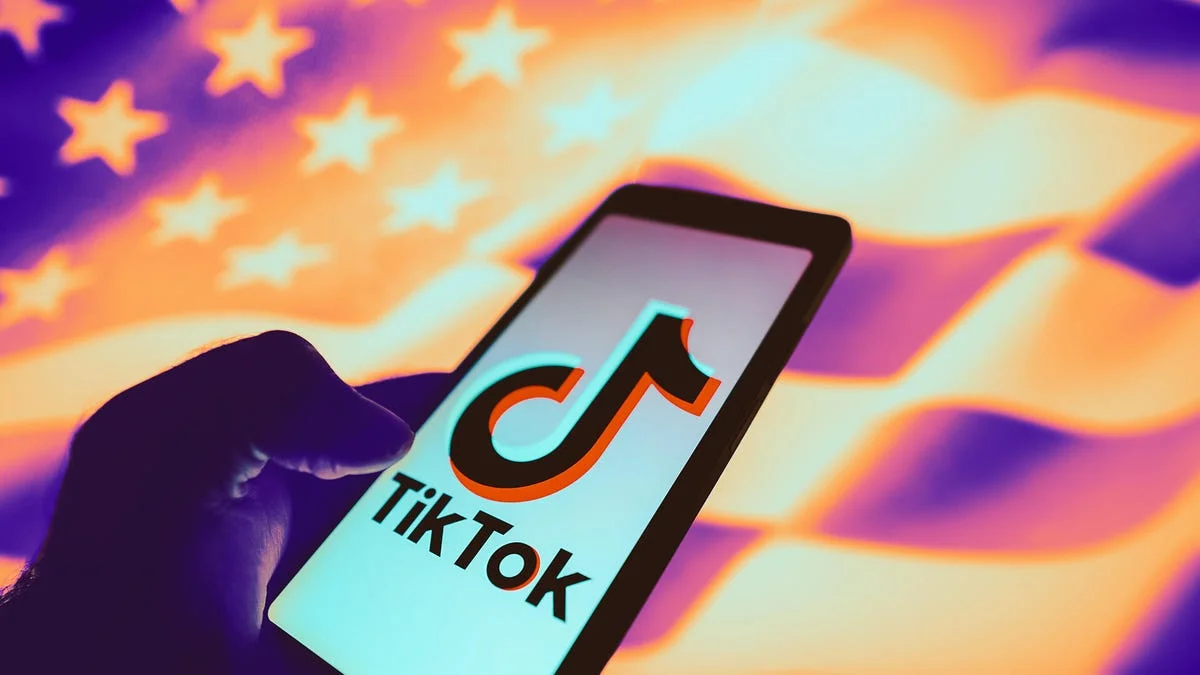 TikTok incentivizes users to shop and invite friends amid potential US ban