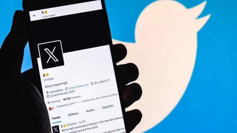 X (Twitter) launches Chrome extension for managing audience targeting at scale