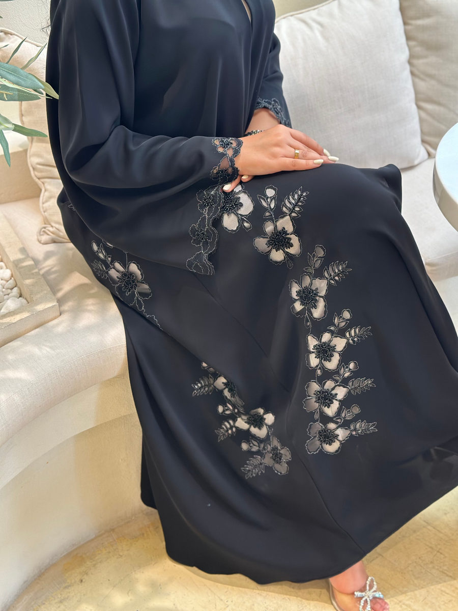 عباية الورد 
