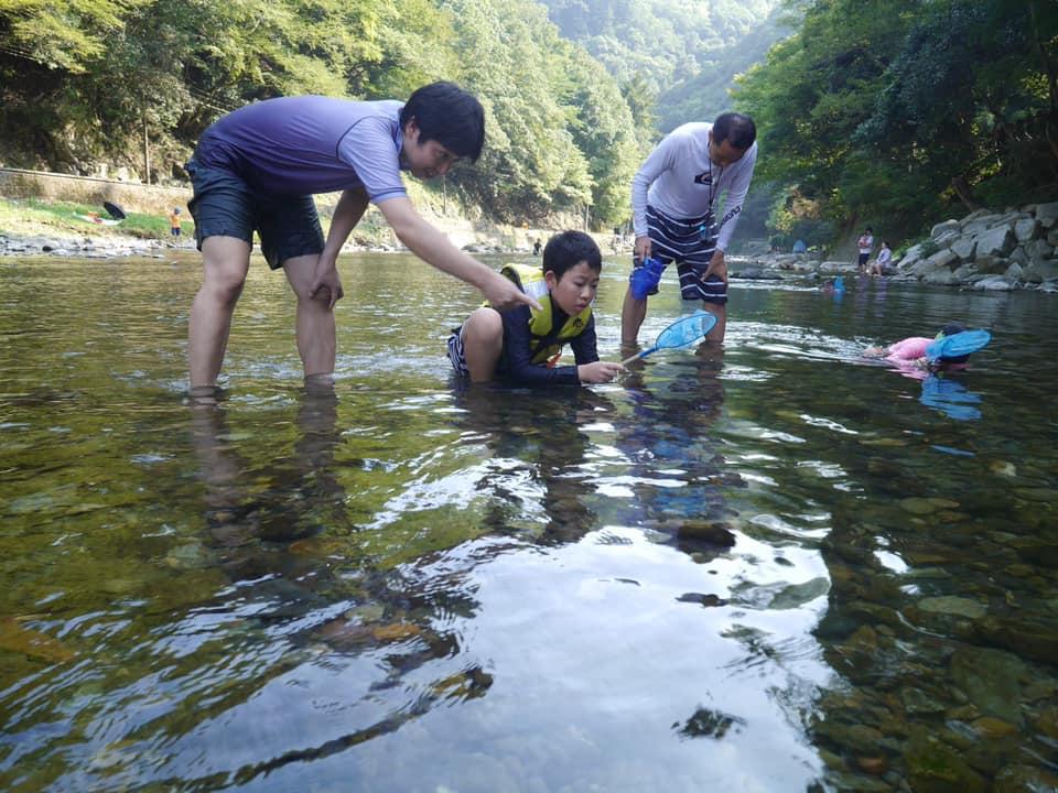 川遊び