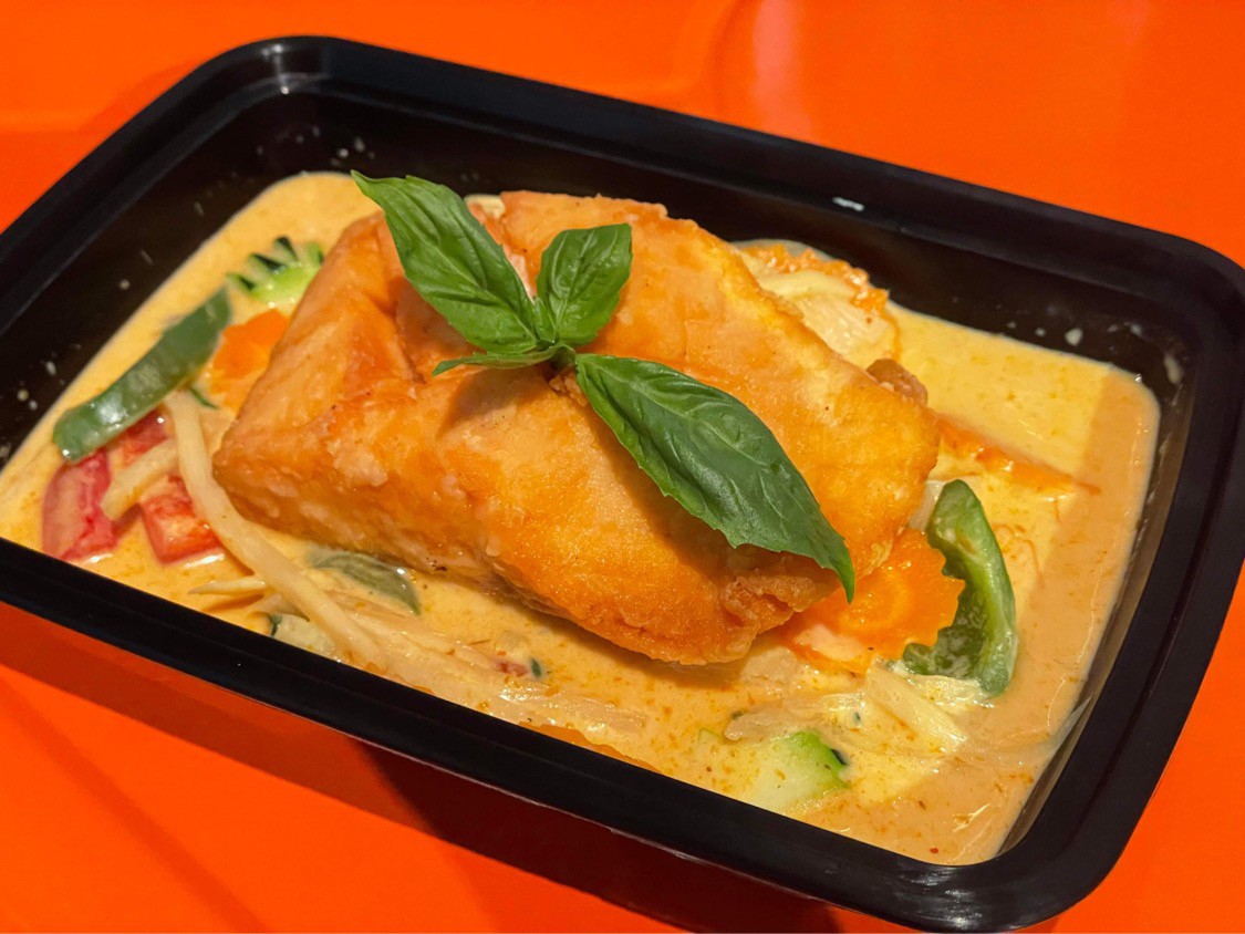 🌶️ Salmon Red Curry