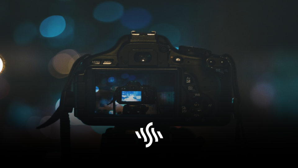 5 Best Vlogging Cameras for 2021