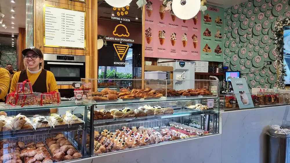Cuori di Sfogliatella Food Hall review photo 4