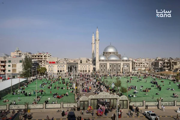 أجواء عيد الأضحى تعيد البهجة إلى مدينة حمص السورية