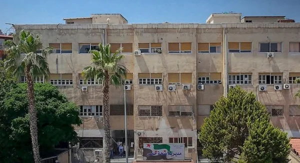 مديرية صحة حمص تحيل طبيباً إلى القضاء بتهمة ابتزاز المرضى