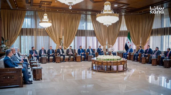 وزير الخارجية السوري يستعرض رؤية السياسة الخارجية أمام البرلمان