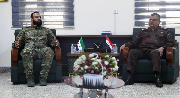 وفد عسكري سوري يبحث في العراق تعزيز ضبط الحدود