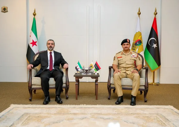 محادثات سورية ليبية في بنغازي لتعزيز التعاون الدبلوماسي والأمني