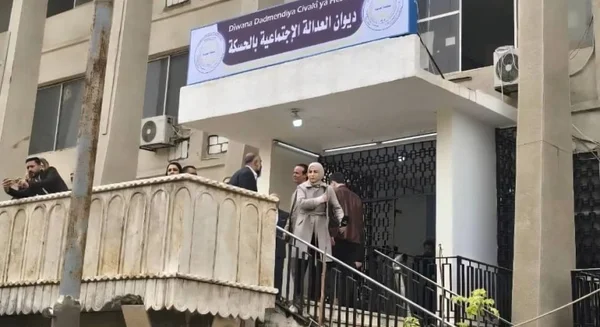 قسد تفكك حواجز وتوقف "التفييش" بالحسكة ضمن اتفاق مع الحكومة، مع خلاف حول تسليم مبنى القصر العدلي