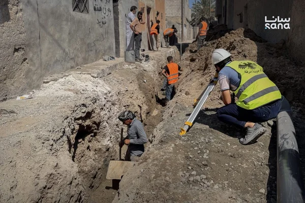 بدء أعمال صيانة وتأهيل شبكات الصرف الصحي بمدينة الرقة