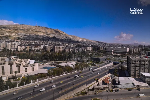سوريا: طقس غائم جزئياً مع أمطار متفرقة وانخفاض طفيف بدرجات الحرارة