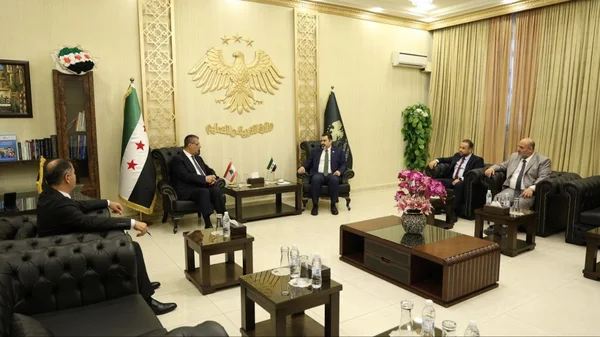 وزير التربية السوري يبحث مع السفير اللبناني معادلة شهادات الطلاب