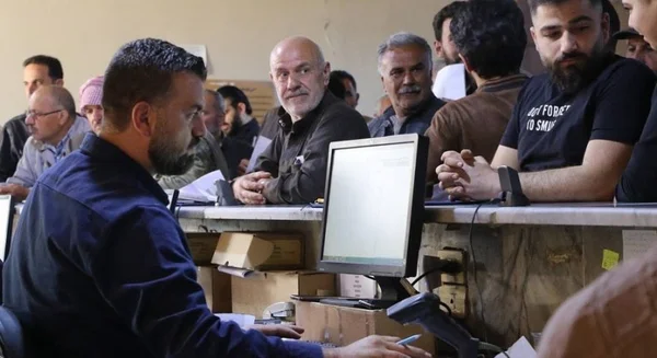 سوريا تنفي تعديل إجراءات دخول البلاد وتؤكد استمرار القرار 128