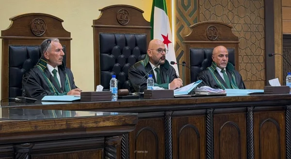 توسيع نطاق محاكمات العدالة الانتقالية في دمشق لتشمل مسؤولين سابقين