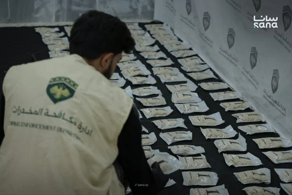 إحباط محاولة تهريب 91 ألف حبة كبتاغون بريف دمشق