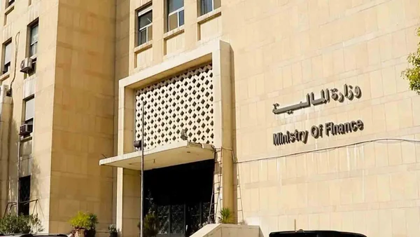 وزارة المالية السورية تحدد موعد امتحانات المحاسبين القانونيين وتعدل قوانينها