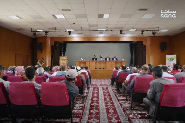 تكريم 122 عامل نظافة بمدينة الصنمين في ريف درعا