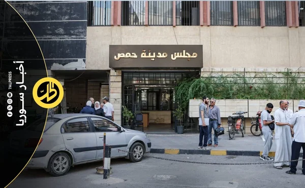 انتقادات شعبية لنظام المواقف المأجورة في وسط مدينة حمص