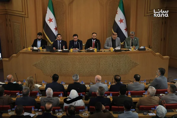 ورشة عمل في حلب لبحث التحديات الإدارية وتطوير الأداء المؤسسي