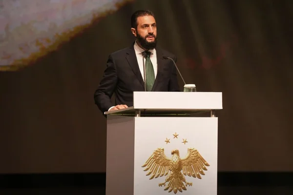 الرئيس أحمد الشرع يفتتح معرض "ناس تكس 2026" الدولي بدمشق