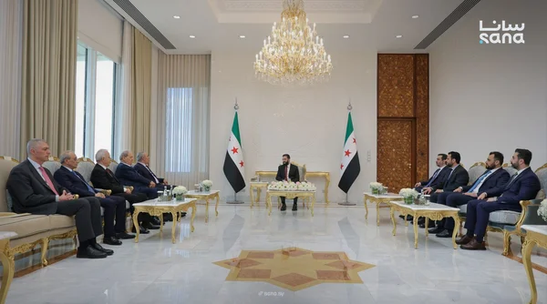 الرئيس الشرع يبحث مع وفد فلسطيني تعزيز العلاقات الثنائية