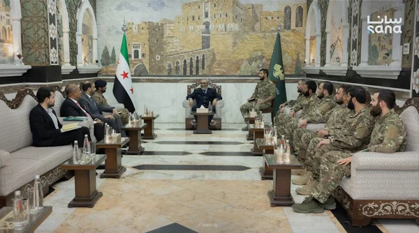 نائب وزير الدفاع السوري يبحث تعزيز التعاون العسكري مع باكستان
