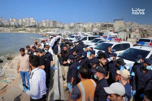 إطلاق حملة تنظيف واسعة للشريط الساحلي في مدينة اللاذقية