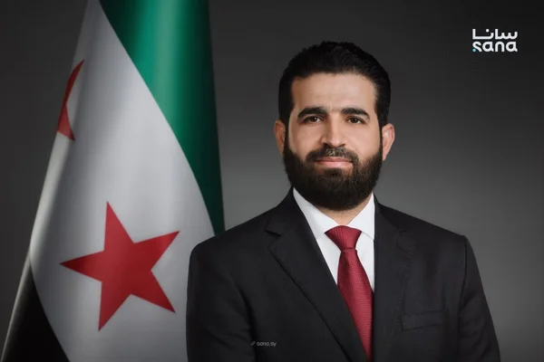 أنس خطاب يستعرض رؤية سوريا لتطوير المؤسسات الشرطية والقانونية