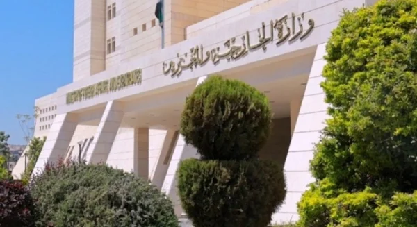 الخارجية السورية تفعّل تسجيل الولادات والوفيات في ثماني بعثات