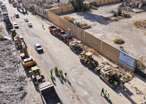 توسيع نطاق مشروع "فجر الفرات" ليشمل إزالة الأنقاض وتأهيل الطرق في محافظة دير الزور