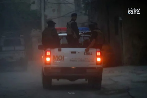 اعتقال عنصر سابق متهم بقمع المتظاهرين في دير الزور