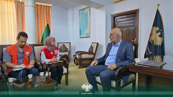 محافظ القنيطرة يبحث مع الصليب الأحمر أولويات الاستجابة الإنسانية والخدمية بالمحافظة